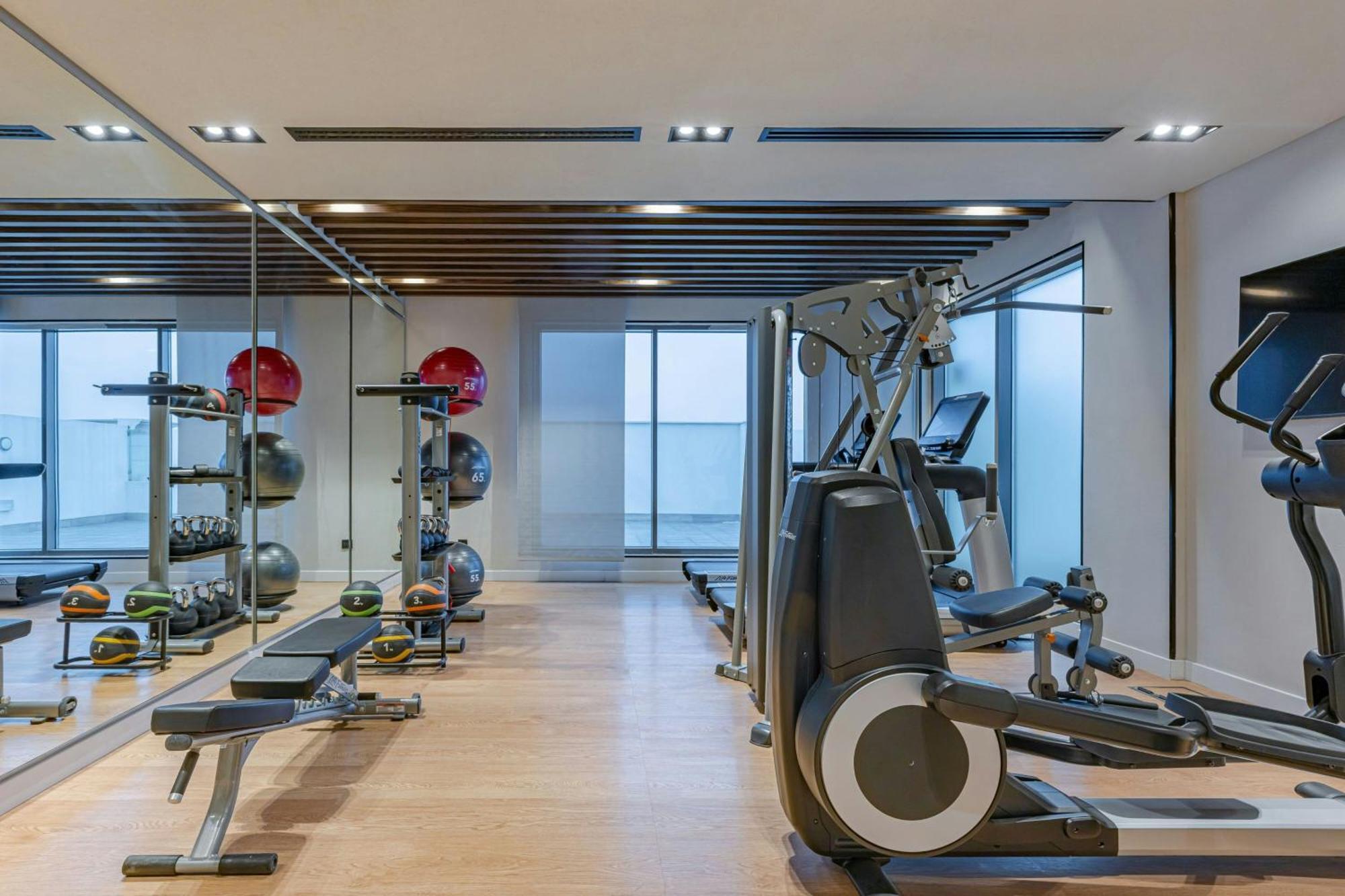 Hotel Four Points By Sheraton King Abdulaziz Road 4*